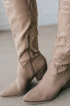Aly Embroidered Western Boots | Cedar Wood