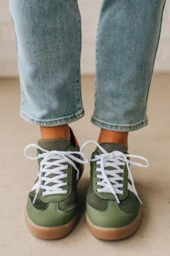 Benny Double Stripe Sneakers