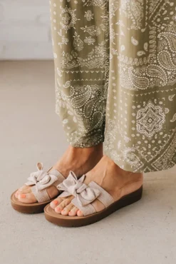 Bonnie Bow Top Slides | Linen