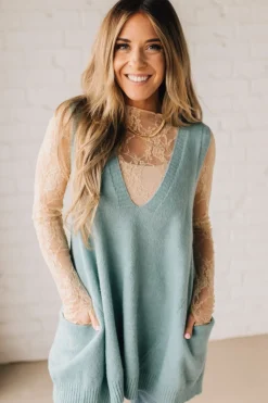 Cozy Pocket Sweater Vest