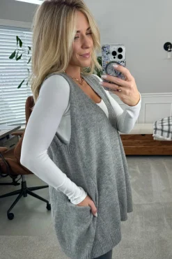 Cozy Pocket Sweater Vest