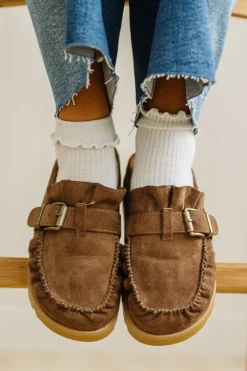 Deb Ruffled Suede Slides | Mocha