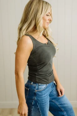 Jo Notched Neck Basic Tank