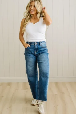 Jo Notched Neck Basic Tank