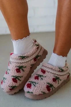 Kay Cozy Floral Slippers