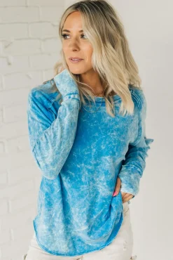 Mineral Wash Thumbhole Tee