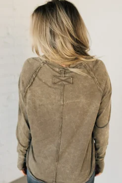 Mineral Wash Thumbhole Tee