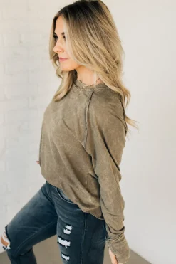 Mineral Wash Thumbhole Tee