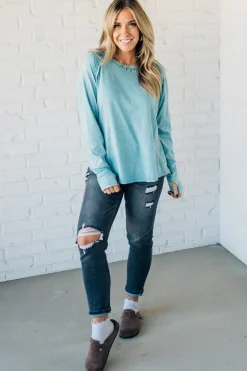 Mineral Wash Thumbhole Tee