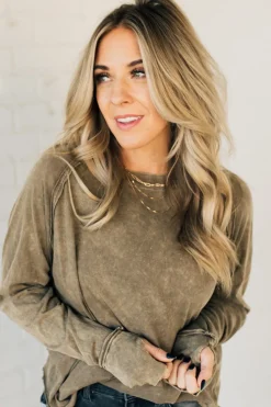 Mineral Wash Thumbhole Tee