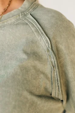 Mineral Wash Thumbhole Tee