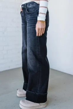 Navi Lynn Low Rise Wide Leg Jeans | Black- VERVET