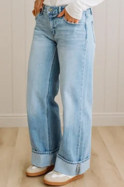 Navi Lynn Low Rise Wide Leg Jeans | Light- VERVET