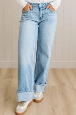 Navi Lynn Low Rise Wide Leg Jeans | Light- VERVET