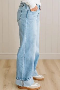 Navi Lynn Low Rise Wide Leg Jeans | Light- VERVET