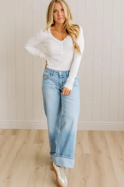 Navi Lynn Low Rise Wide Leg Jeans | Light- VERVET