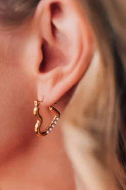 Pearl Accent Heart Hoops