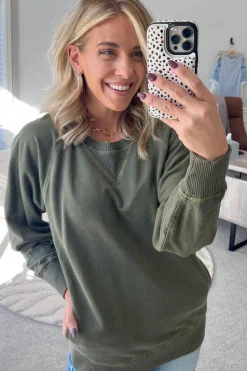 Ribbed Accent Pocketed Pullover