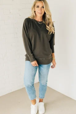 Ribbed Accent Pocketed Pullover