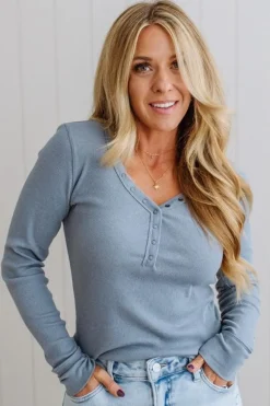 Ribbed Snap Henley Top