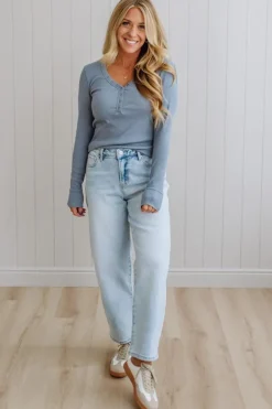 Ribbed Snap Henley Top