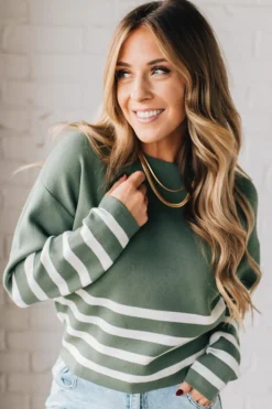Striped Dipped Crop Sweater