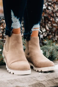 Witnee Pull On Boots